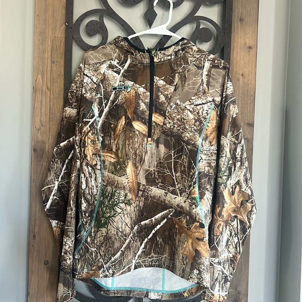 NWOT * DSG Real Tree Camo Light Weight Zip Up Hoodie Size Small